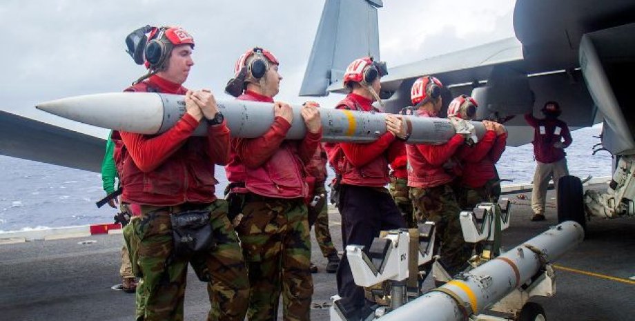 Los drones CCA planean mejorar gradualmente. Los drones llevarán una variedad de...