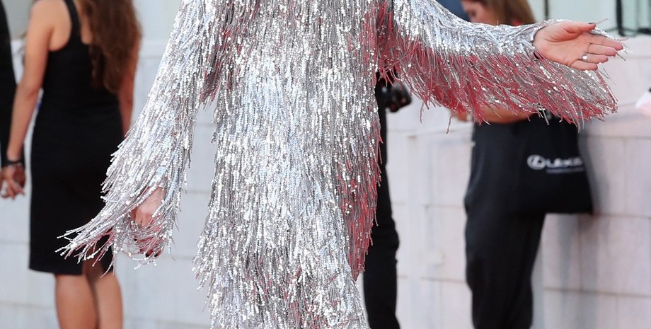 Изабель Юппер, венецианский кинофестиваль, красная дорожка