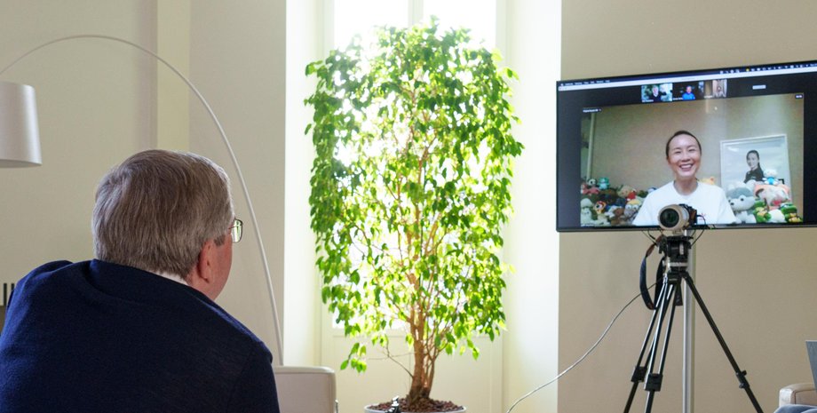 Томас Бах провел разговор с Пэн Шуай