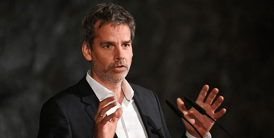 Хебештрайт, політик, уряд Німеччини