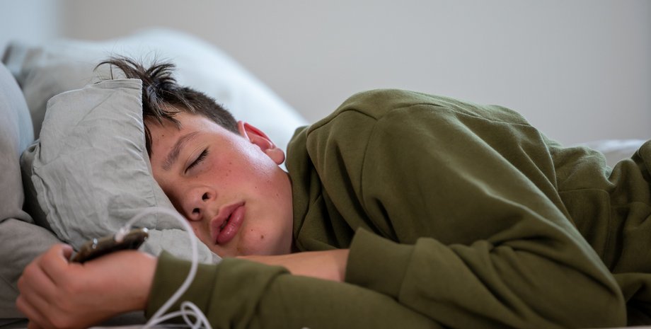 смартфон, зарядка