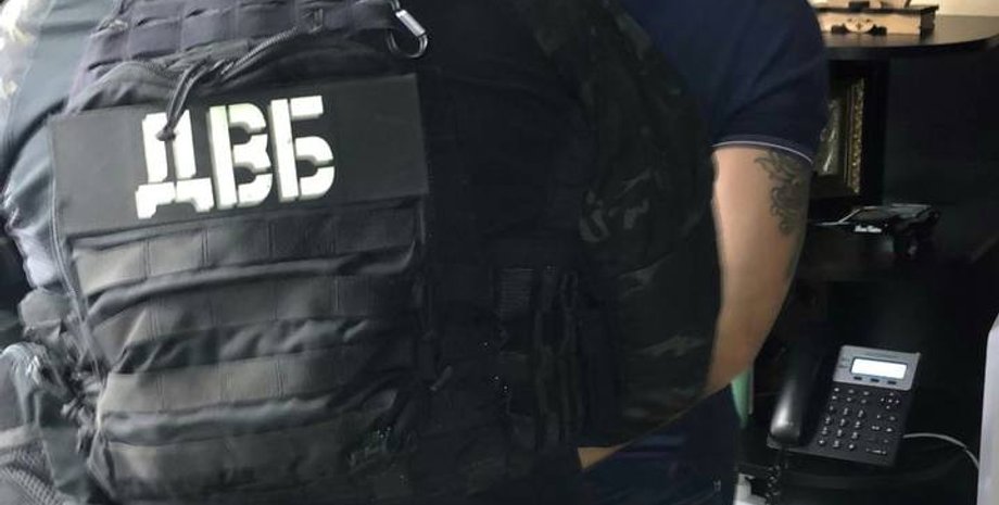 новости днепра, задержали полицейских в днепре, полицейские днепра крышуют преступления, тероборона днепра, Игорь Клименко