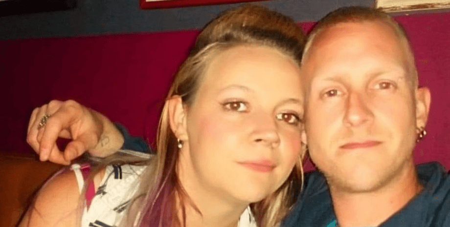 Чоловік і жінка, пара, молода пара, бар,