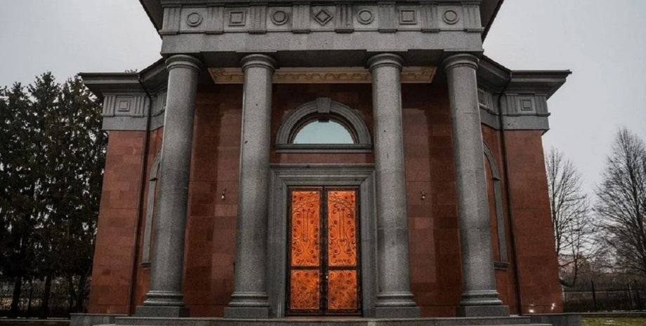 Чернігівщина, аграрій, Леонід Яковишин, мавзолей,