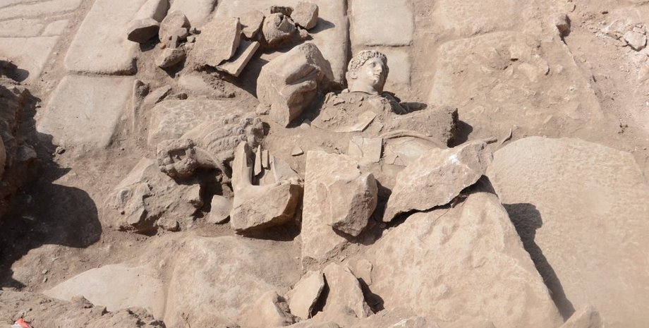 статуя, части статуи, фото