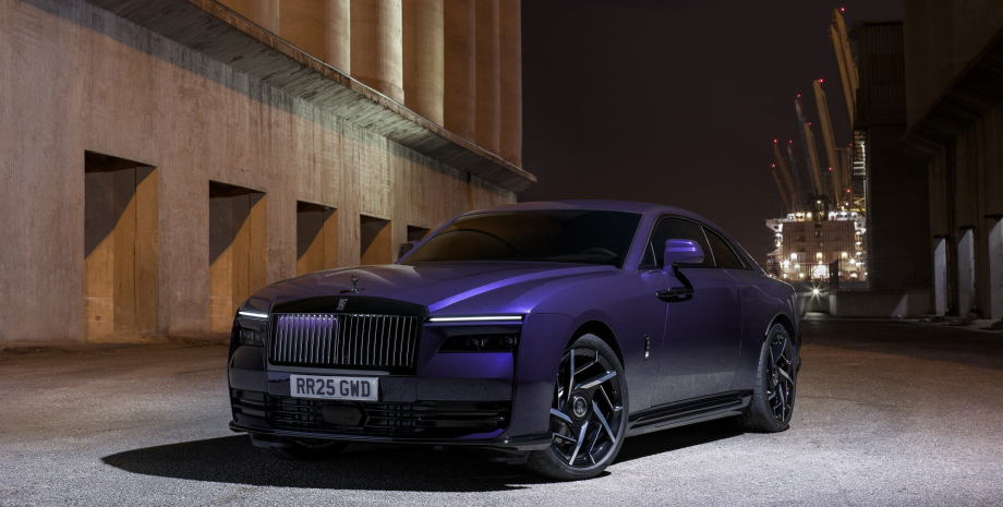 Rolls-Royce Spectre Black Badge, Rolls-Royce Spectre, новый Rolls-Royce Spectre, электромобиль Rolls-Royce