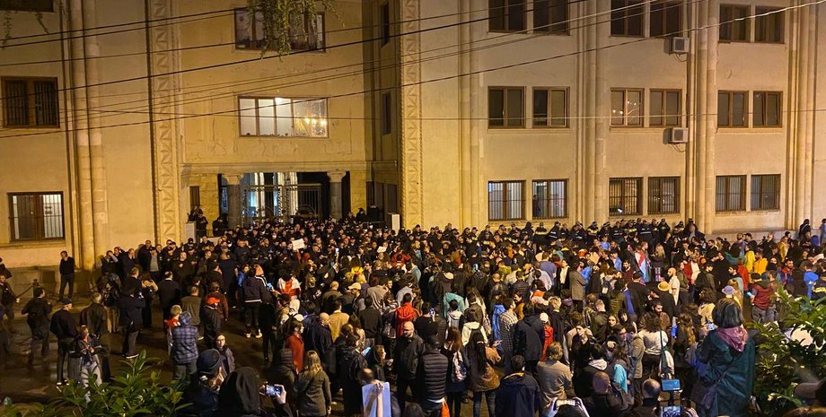 грузины протестуют против прямого авиасообщения с Россией