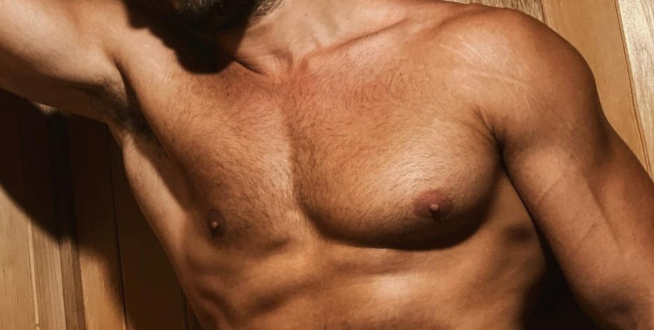 Сэм Асгари, Бритни Спирс роман