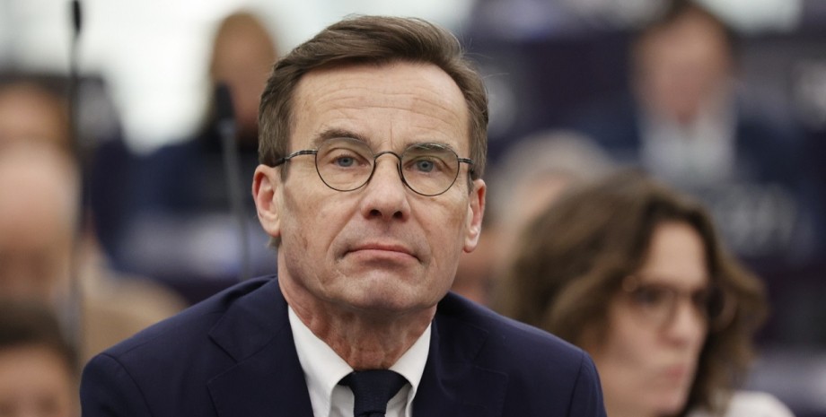 Премьер-министр Швеции Ульф Кристерссон пользуется искусственным интеллектом на работе Ульф Кристерссон