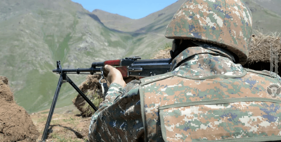 азербайджан и армения обменялись обстрелами