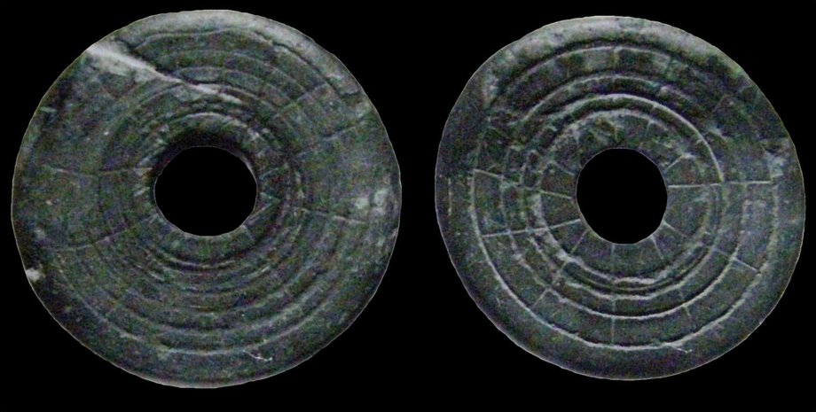 викинги, навигация, резьба, диск, торговля, культурный обмен, артефакты, археологи, археология, поселения, раскопки, Украина, пирофиллит, инструмент