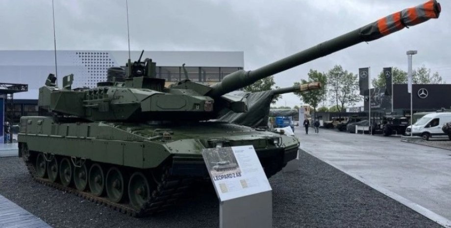 Танк Leopard 2A8