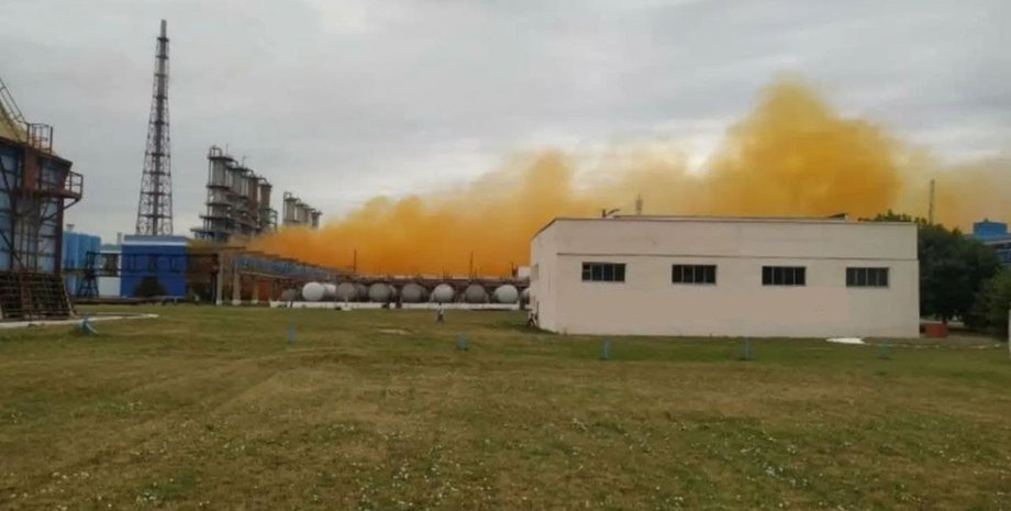 Ровноазот, ЧП Ровноазот, выбросы на Ровноазот