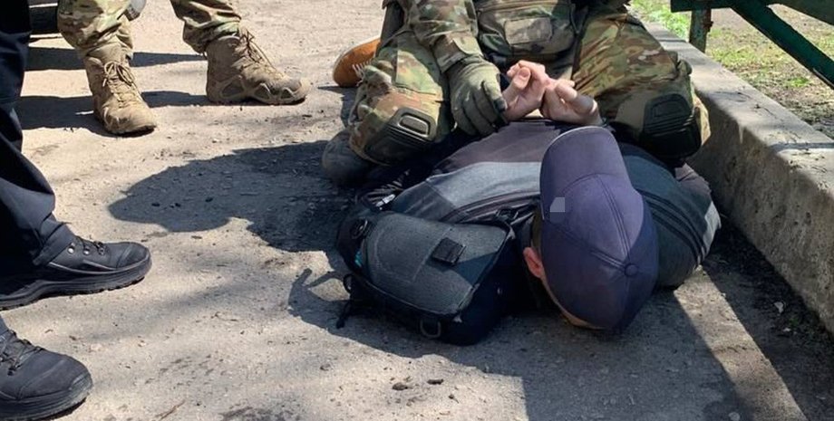 сбу, затримання, інформатор, слов'янськ, позиції зсу, сбу затримала інформатора ворога в слов'янську, затриманий інформатор окупантів