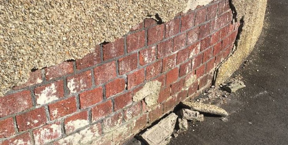 Покупатели будут требовать уменьшения цены дома на 20%, если будут видеть плохие обои и отделку фасада, которая вызывает раздражение