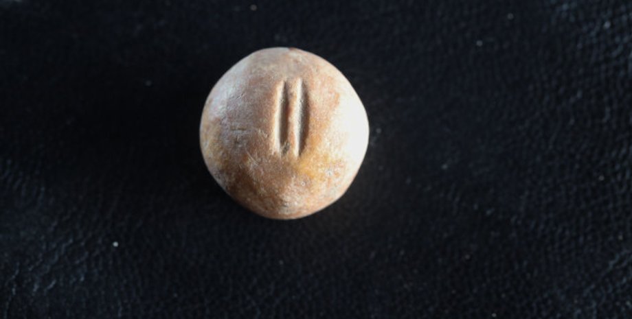 весовая гиря, фото, стол