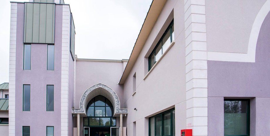 Мечеть в Бретиньи-сюр-Орж