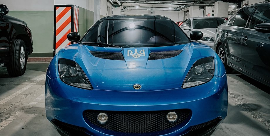 Спорткар Lotus Evora в Украине