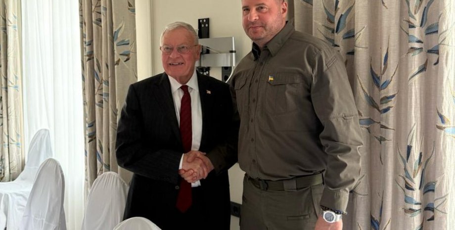 Кит Келлог, Андрей Ермак, политики, рукопожатие