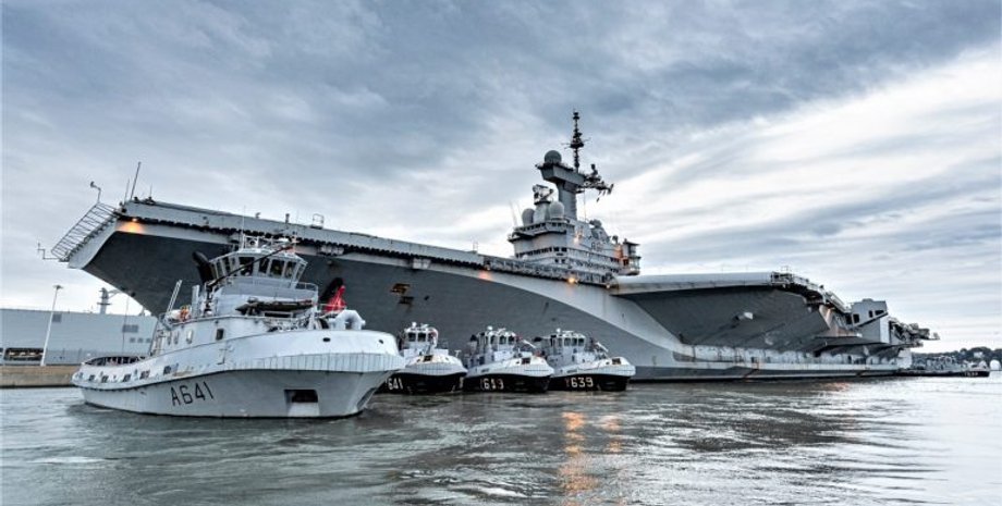 Корабль-флагман ВМС Франции авианосец "Шарль де Голль"/Фото: Naval news