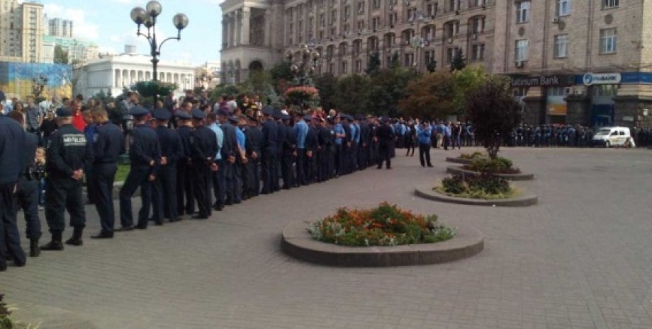 Последствия столконвения фанатов / Фото: пресс-службы МВД