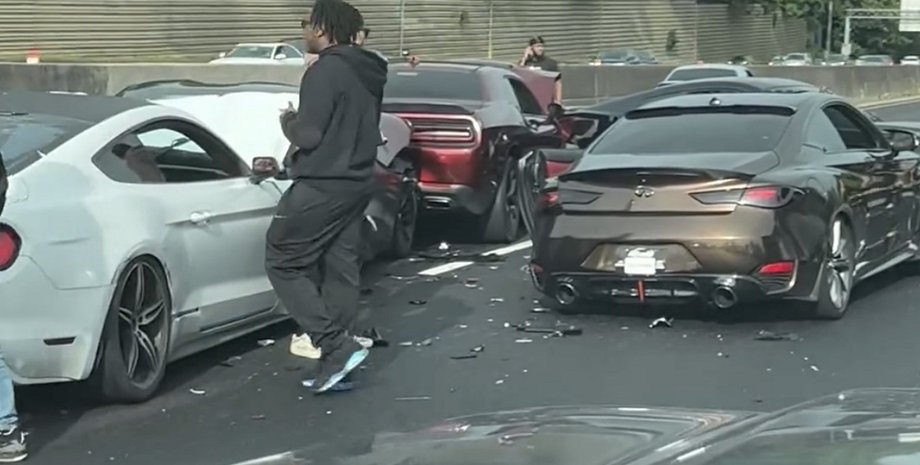 дтп в сша, масштабное ДТП, авария в США, Ford Mustang, Toyota Supra