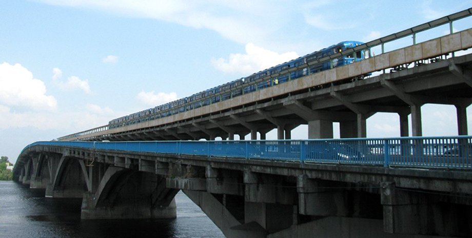 Мост Метро в Киеве / Фото из открытых источников