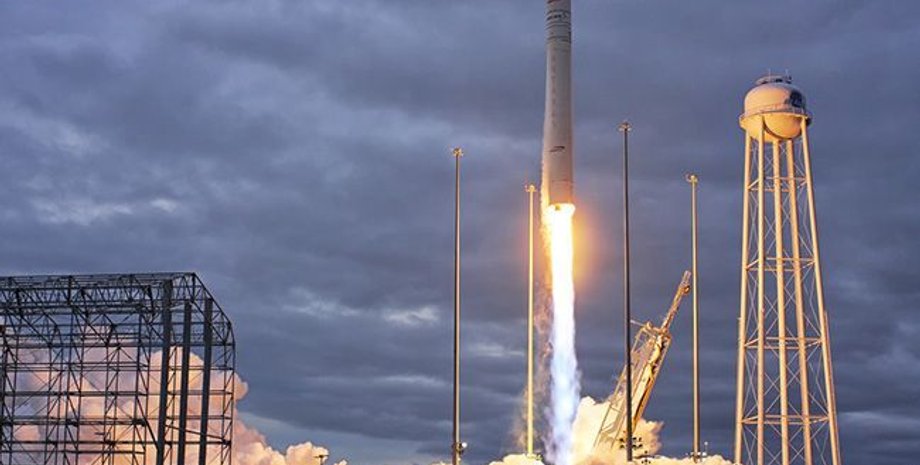 Ракета-носитель Antares/Фото: spaceflightinsider.com