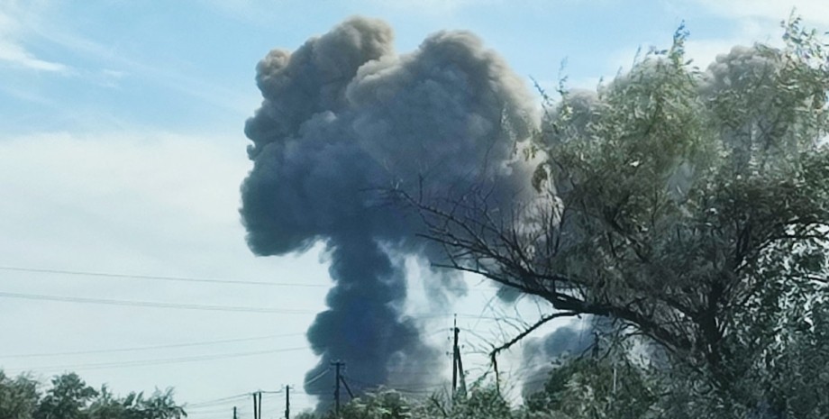 взрыв взрыв, фото взрыва, взрыв в крыму, прилет, место прилета, место взрыва, последствия взрыва