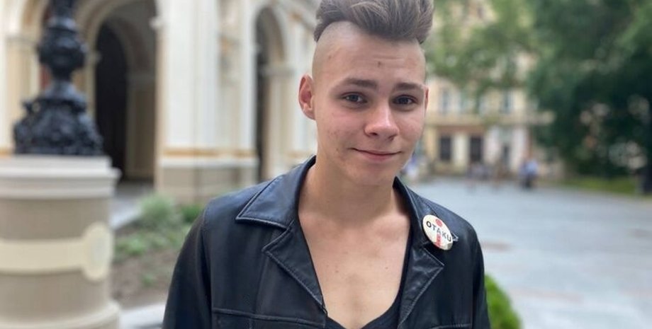 Александр Виктор Цой Львов, Виктор Цой Львов, исполнил песню Цоя, песня Цоя Львов