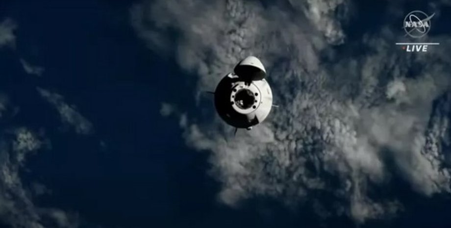 космічний корабель Dragon