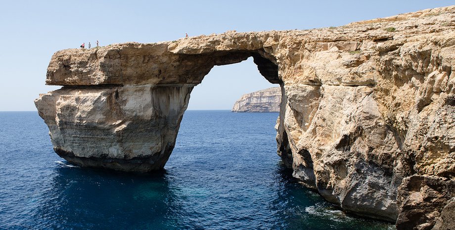 Скала "Лазурное окно" / Фото: non-photographer.com