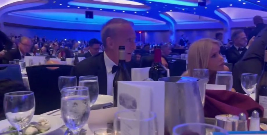 стрілянина США замах