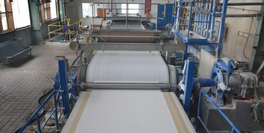 Производство антиковидной бумаги, бумажная машина