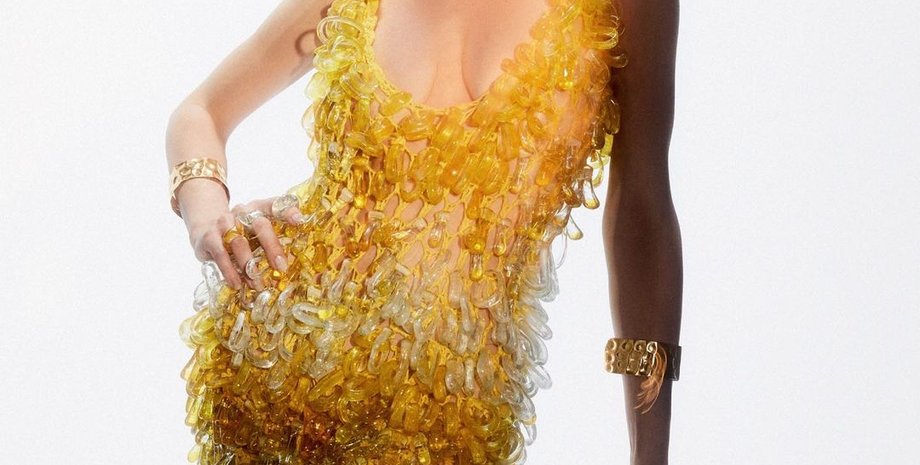 Джулия Фокс, Victoria’s Secret