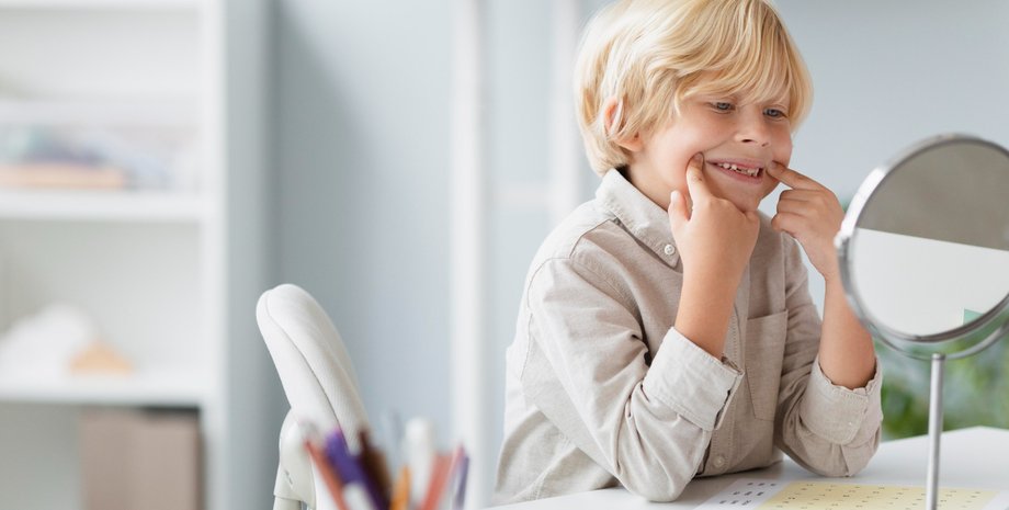 улыбка, мальчик, зеркало, зубы