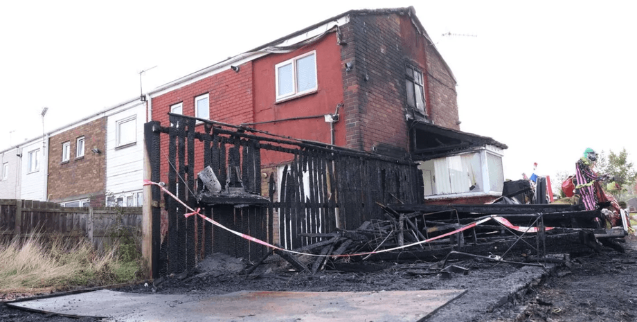 В дворі добродія згоріла інсталяція на Геловін: копи підозрюють підпал із заздрості