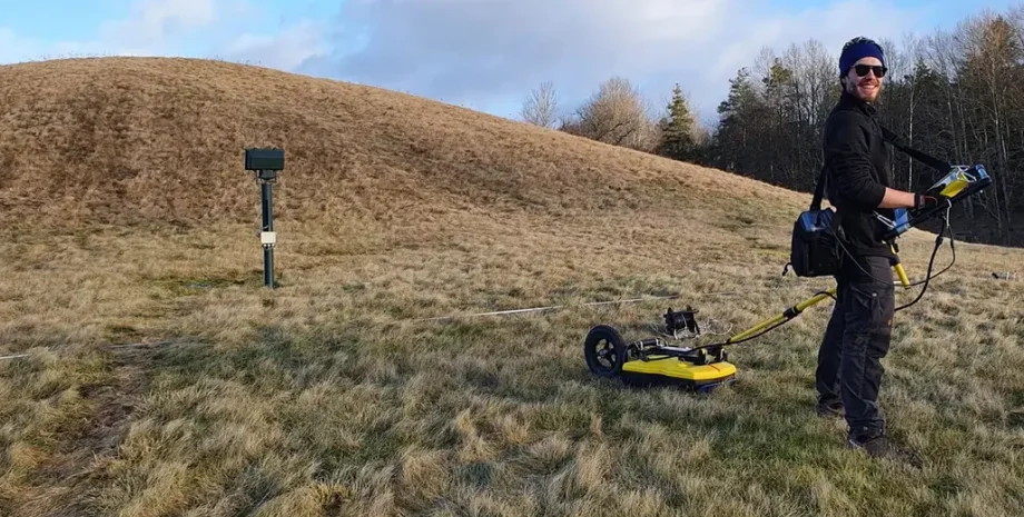 Йелльхауг, курган, археологи, археология, Норвегия, Халден, исследования, раскопки, останки, культура, захоронения, история