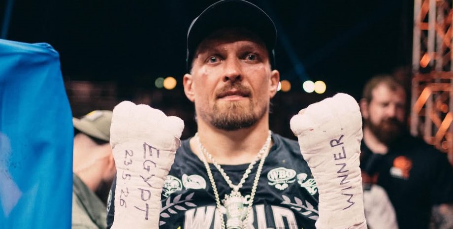 Олександр Усик переміг Ріко Верховена