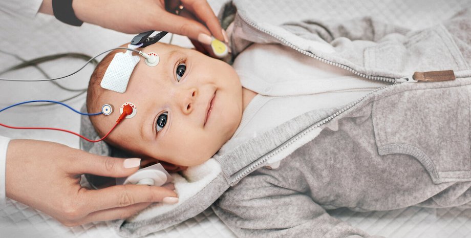 ребенок, провода, руки, фото