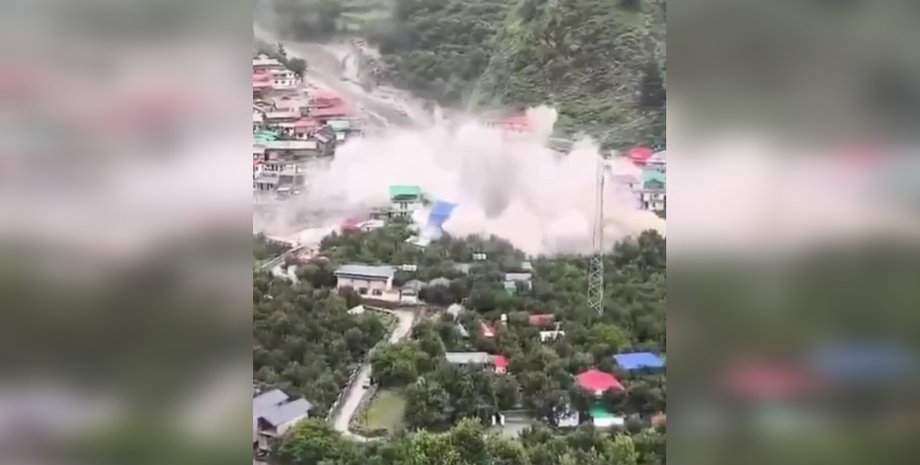 Повінь в Індії знищила село