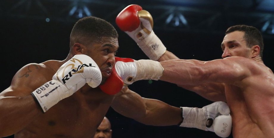 Энтони Джошуа и Владимир Кличко / Фото: s5o.sports.ru