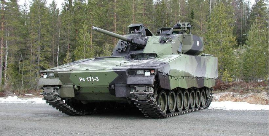 Шведская БМП CV90