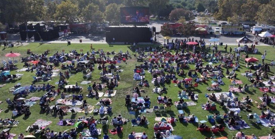 киносенс под открытым небом, Щенячий патруль Мегакино, Щенячий патруль, рекорд Щенячий патруль, рекорд 219 собак, рекорд собаки в кино
