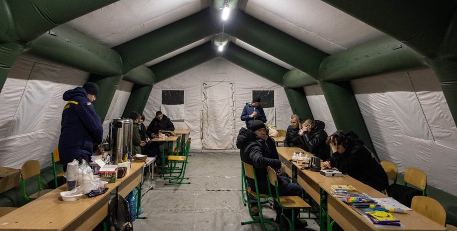 В Киеве без тепла развернуты пункты оказания помощи людям Киев без тепла