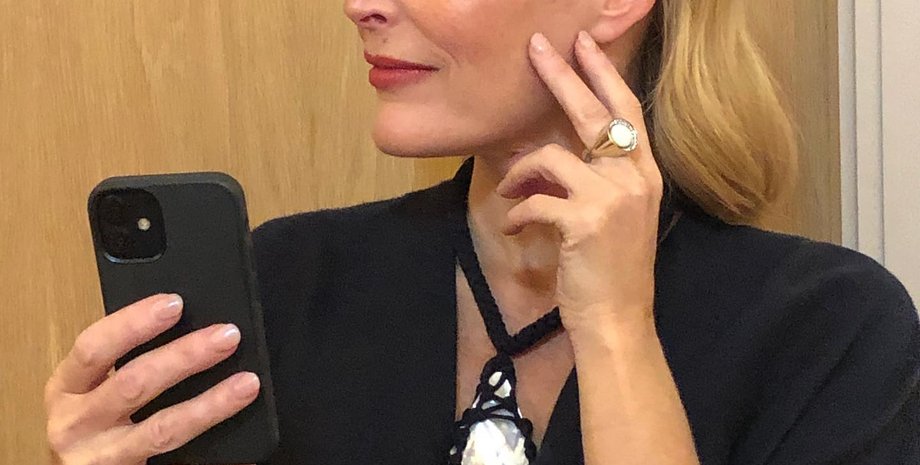 Джиллиан Андерсон