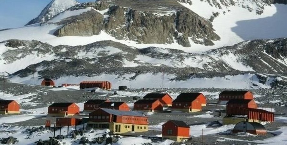 Станция Esperanza. Фото: LV12