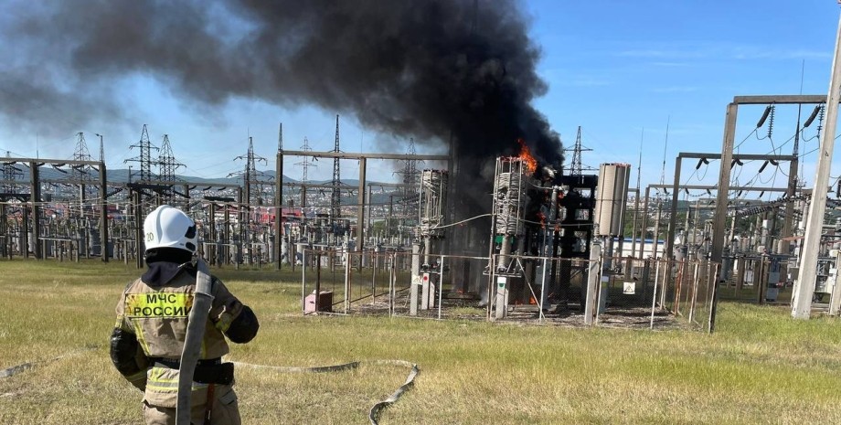 Пожар на подстанции в Новороссийске пожар подстанция, горит подстанция, возгорание подстанция, подстанция Новороссийск, подстанция Новороссийск