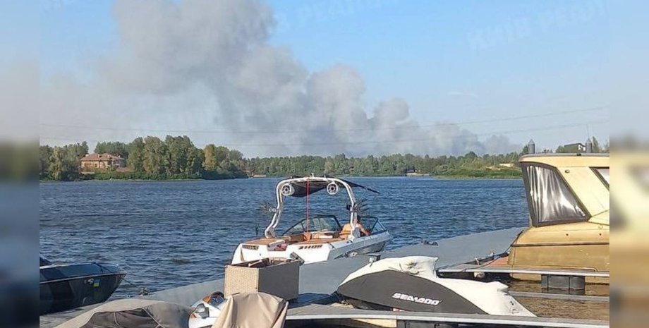 Масштабна пожежа під Вишгородом