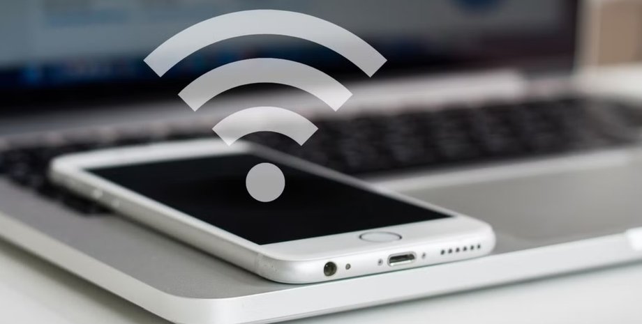 Смартфон раздает интернет Wi-Fi как мобильная точка доступа